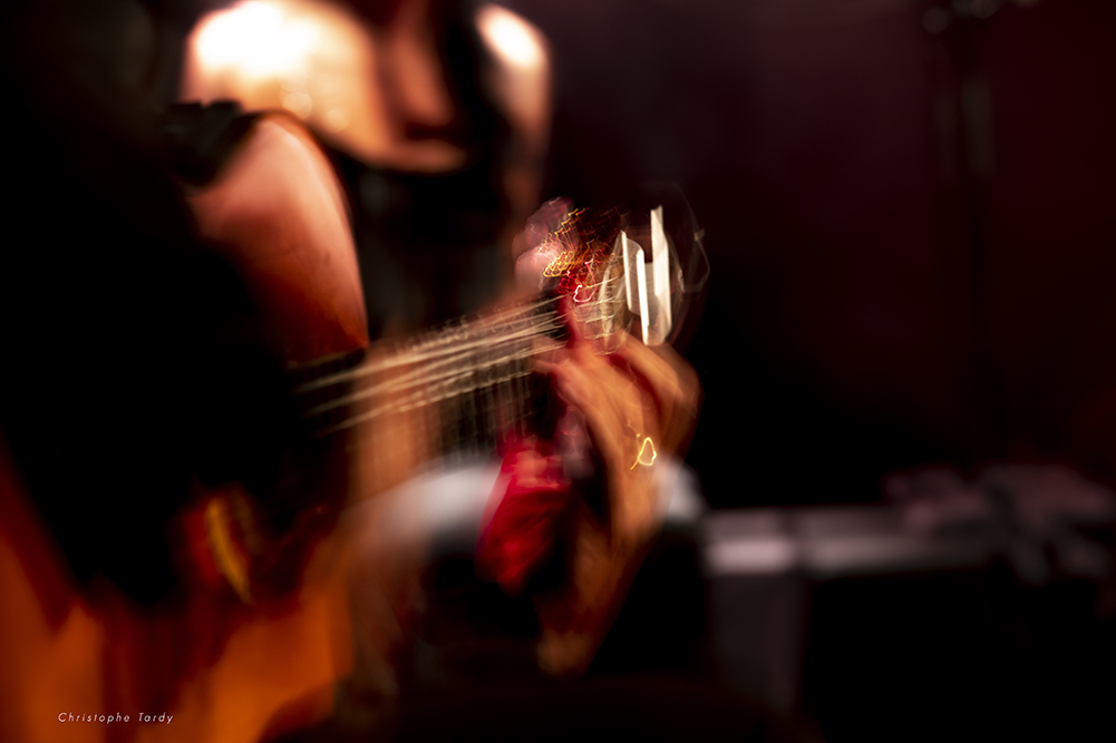 Le guitariste flamenco photo de Christophe Tardy photographe à Lyon et en région Auvergne Rhône Alpes