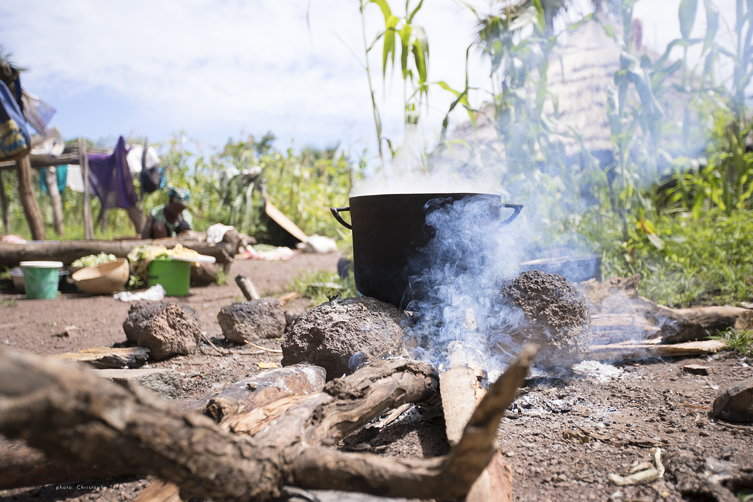 Marmite dans un village près de Kédogou au Sénégal photo christophe Tardy photographe à Lyon et en région Auvergne Rhône Alpes